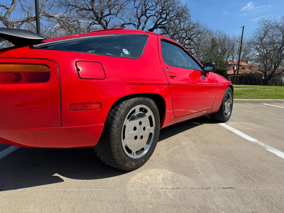 1988 Porsche 928 S4 - Image 23 of 31