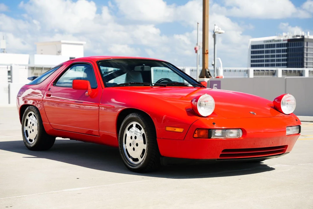 1988 Porsche 928 S4 - Image 8 of 31