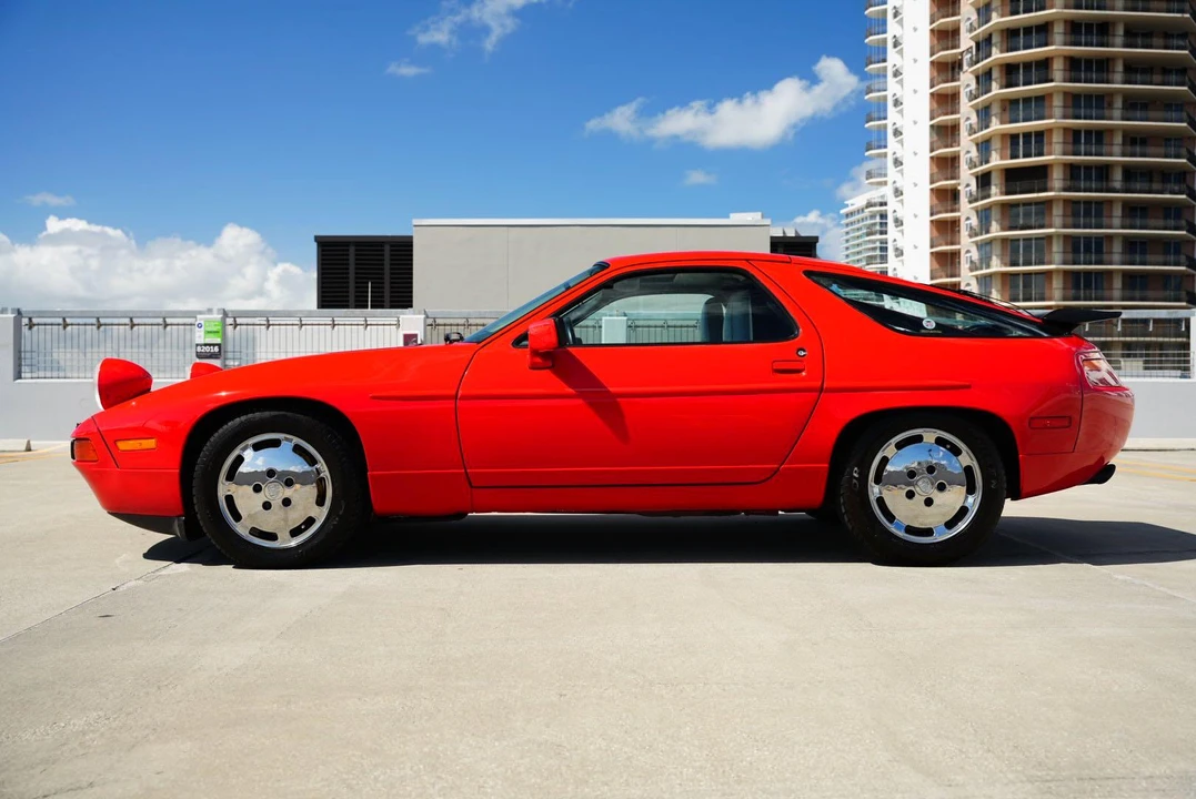 1988 Porsche 928 S4 - Image 18 of 31