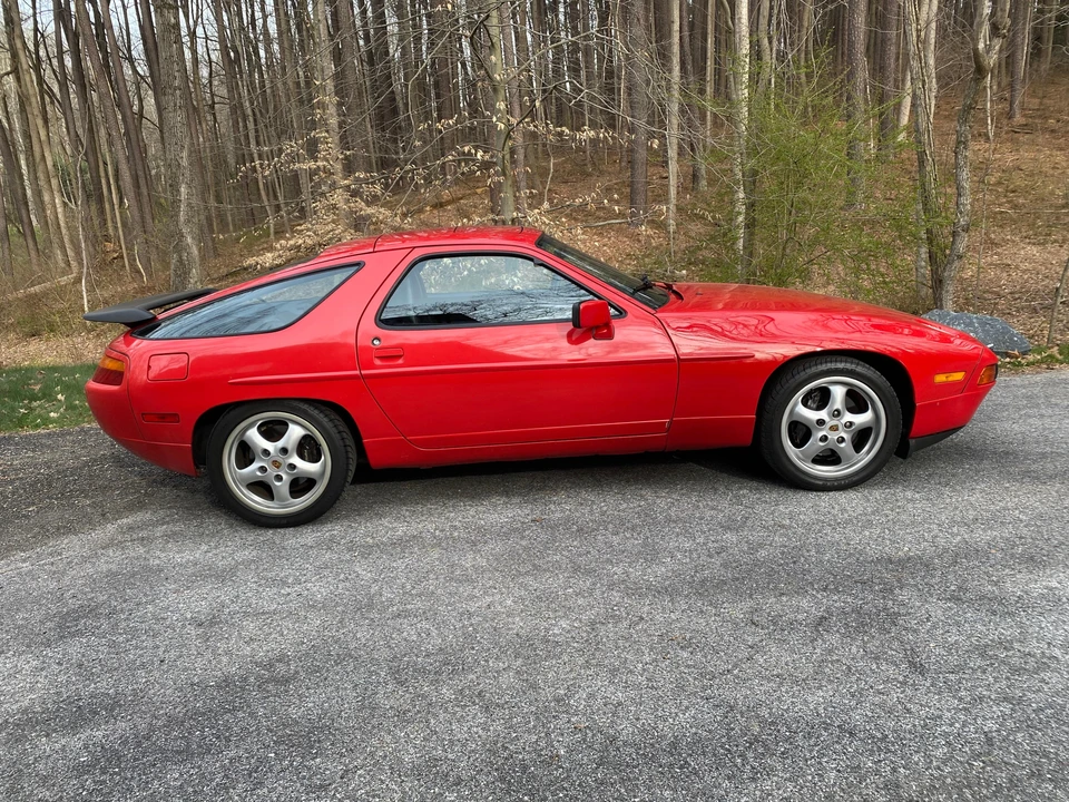 1988 Porsche 928 S4 - Image 10 of 31