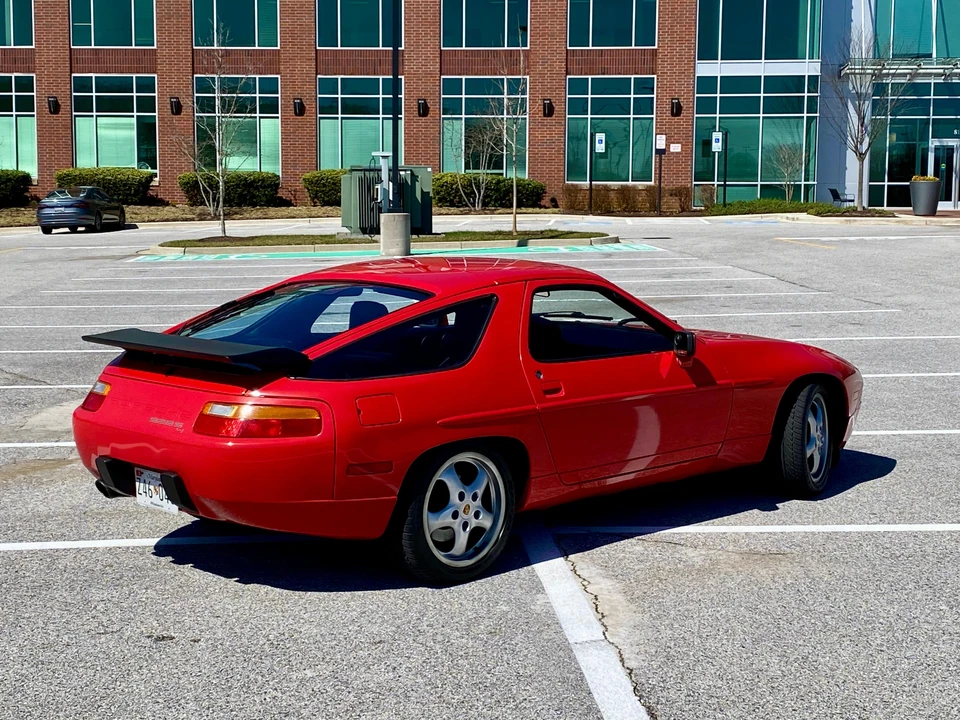 1988 Porsche 928 S4 - Image 18 of 31