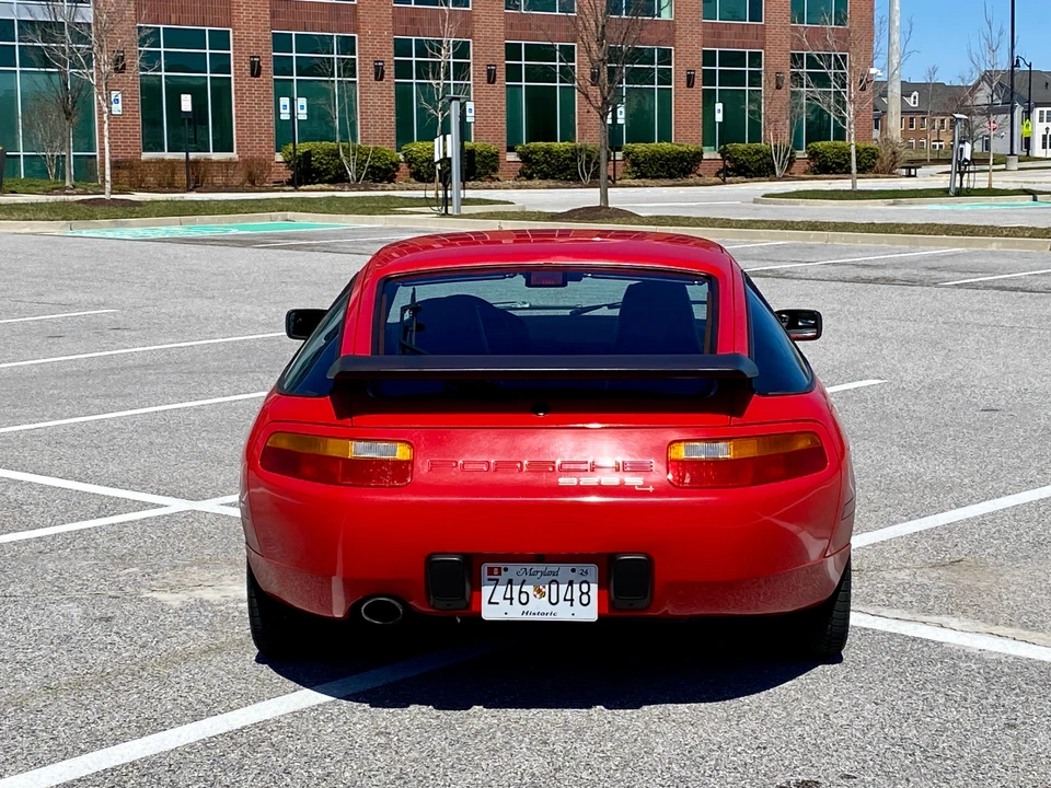 1988 Porsche 928 S4 - Image 17 of 31