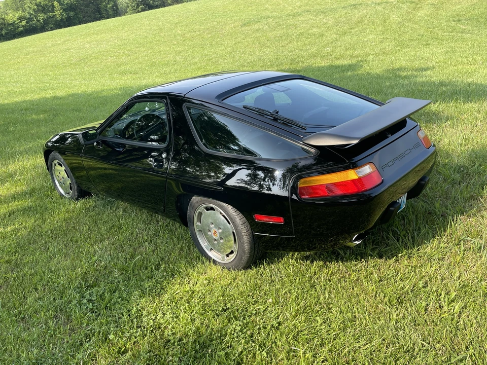 1988 Porsche 928 S4 - Image 4 of 31