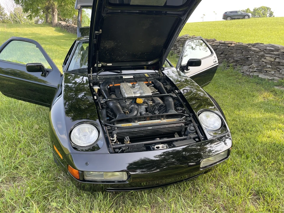 1988 Porsche 928 S4 - Image 10 of 31