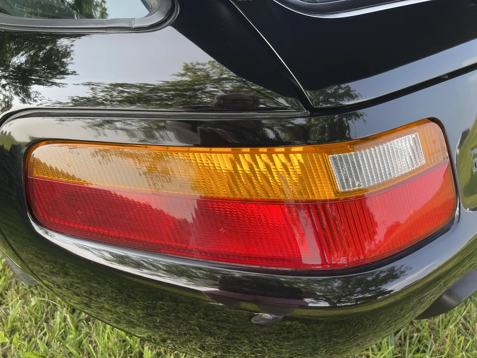 1988 Porsche 928 S4 - Image 22 of 31