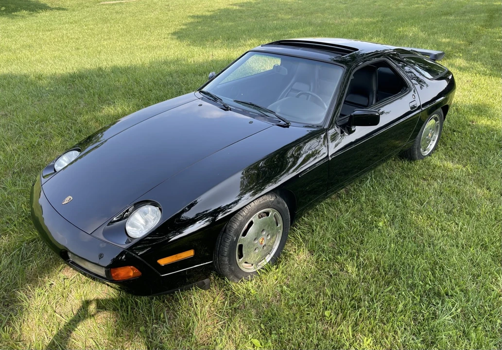 1988 Porsche 928 S4 - Image 2 of 31