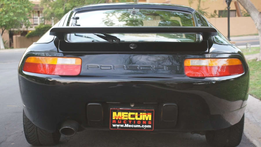 1988 Porsche 928 S4 - Image 6 of 8