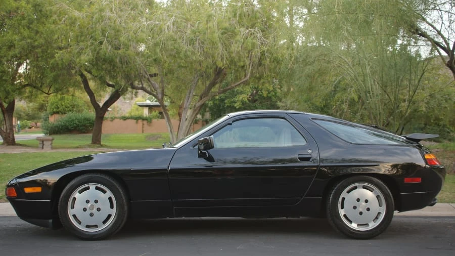 1988 Porsche 928 S4 - Image 8 of 8