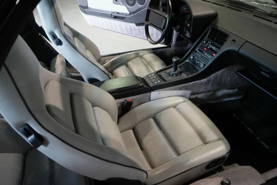1988 Porsche 928 S4 - Image 4 of 9