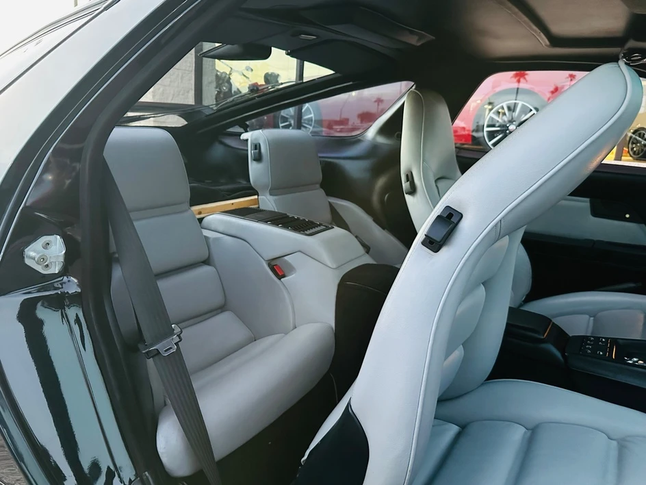 1988 Porsche 928 S4 - Image 8 of 22
