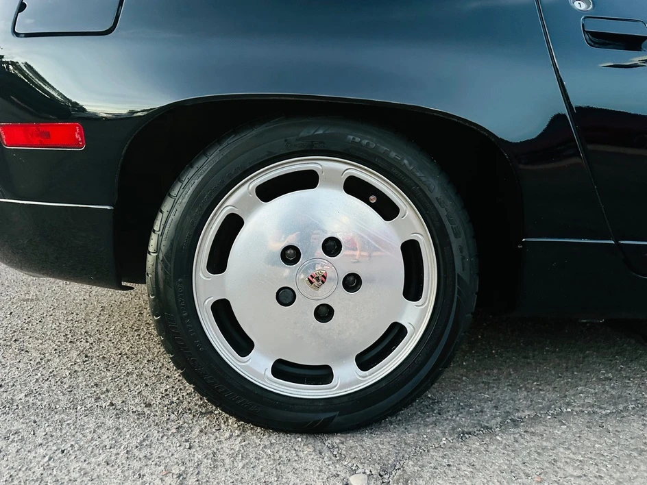 1988 Porsche 928 S4 - Image 21 of 22