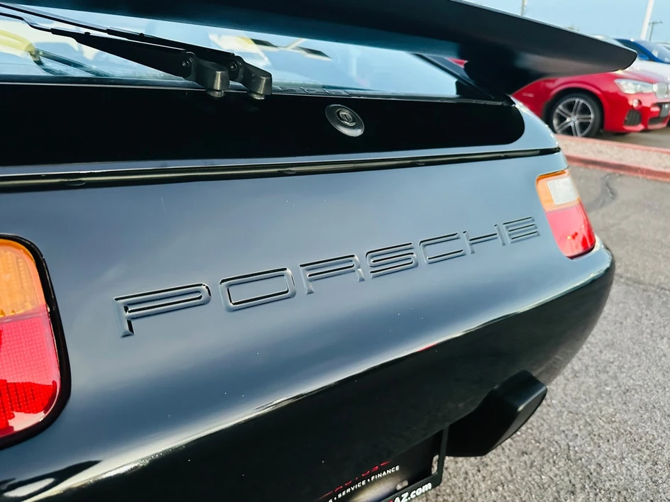 1988 Porsche 928 S4 - Image 15 of 22
