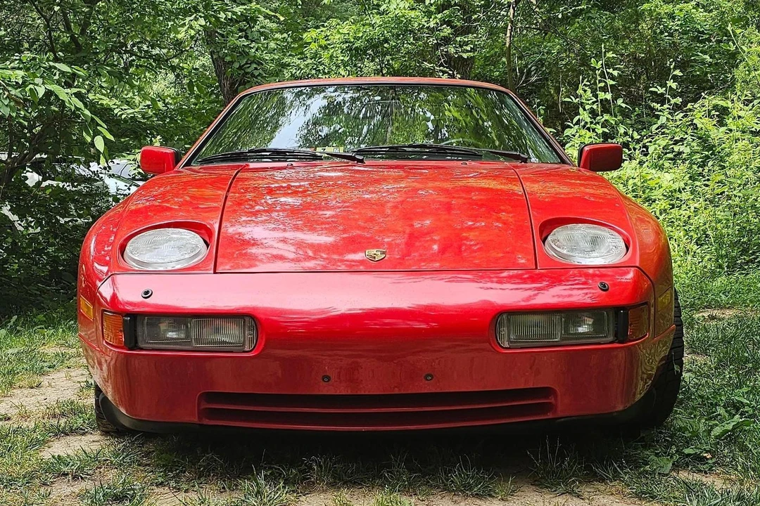 1988 Porsche 928 S4 - Image 2 of 31