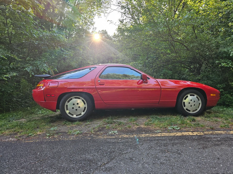 1988 Porsche 928 S4 - Image 9 of 31