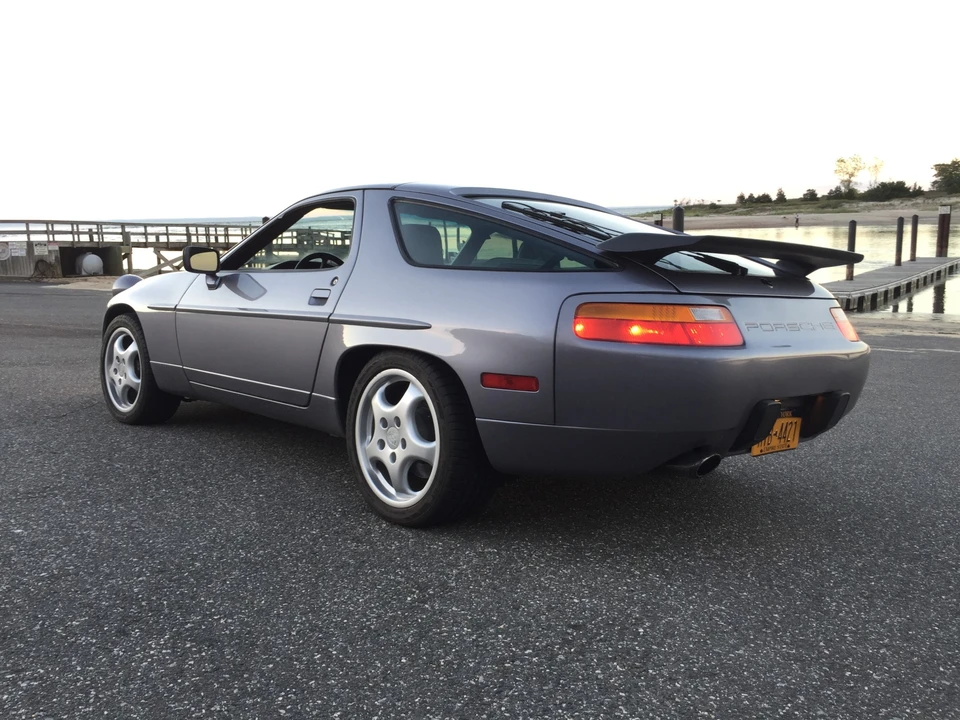 1988 Porsche 928 S4 - Image 13 of 31