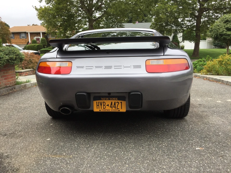 1988 Porsche 928 S4 - Image 6 of 31