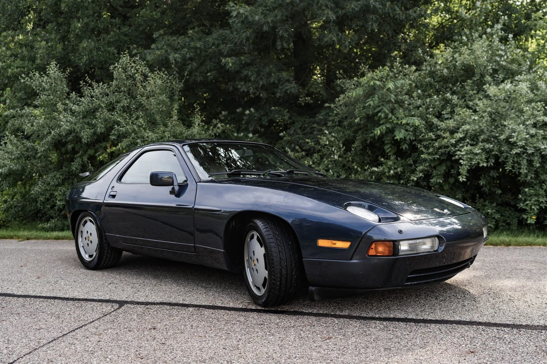 1988 Porsche 928 S4 - Image 14 of 31