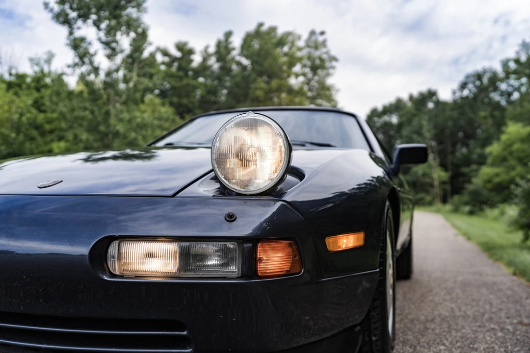 1988 Porsche 928 S4 - Image 17 of 31