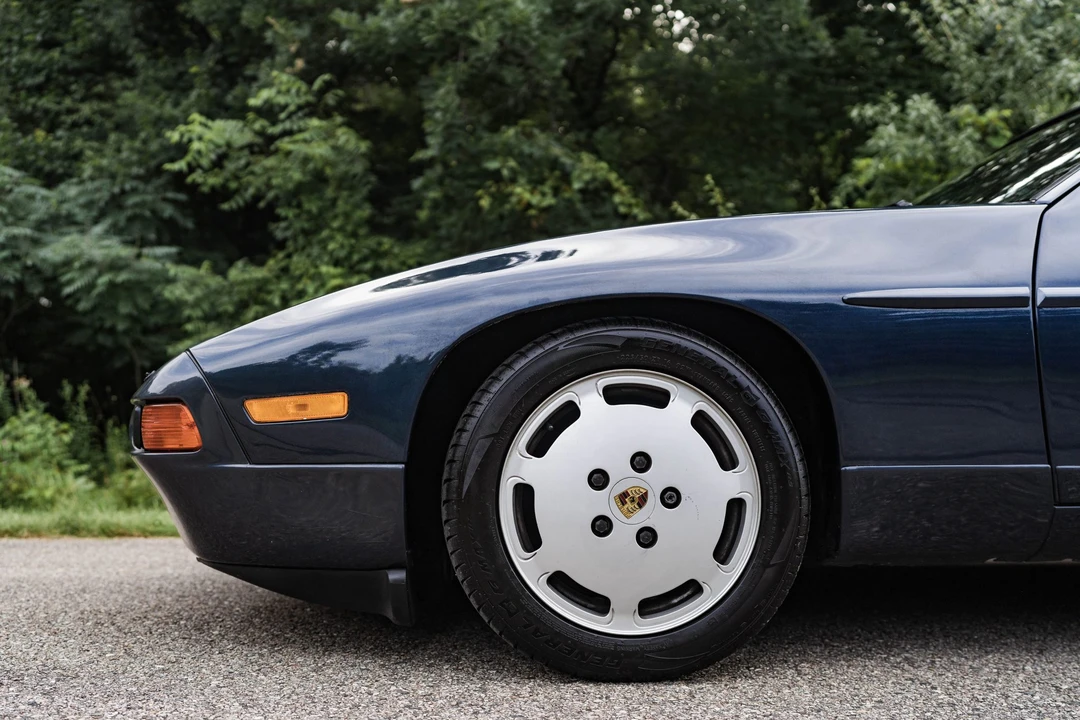 1988 Porsche 928 S4 - Image 19 of 31