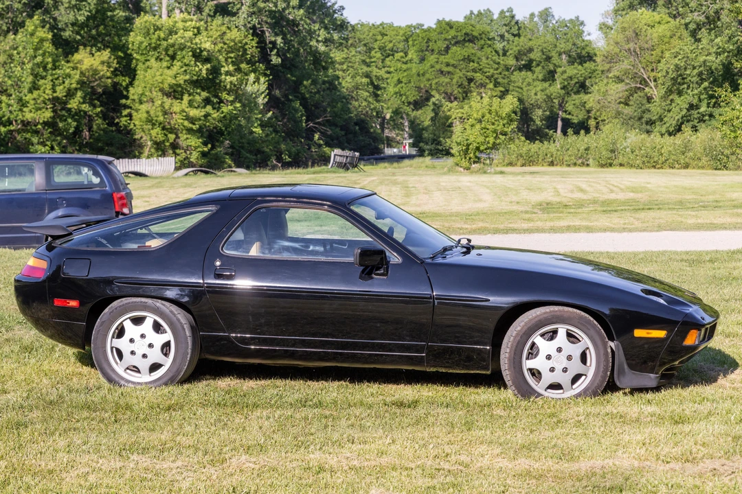 1988 Porsche 928 S4 - Image 3 of 31