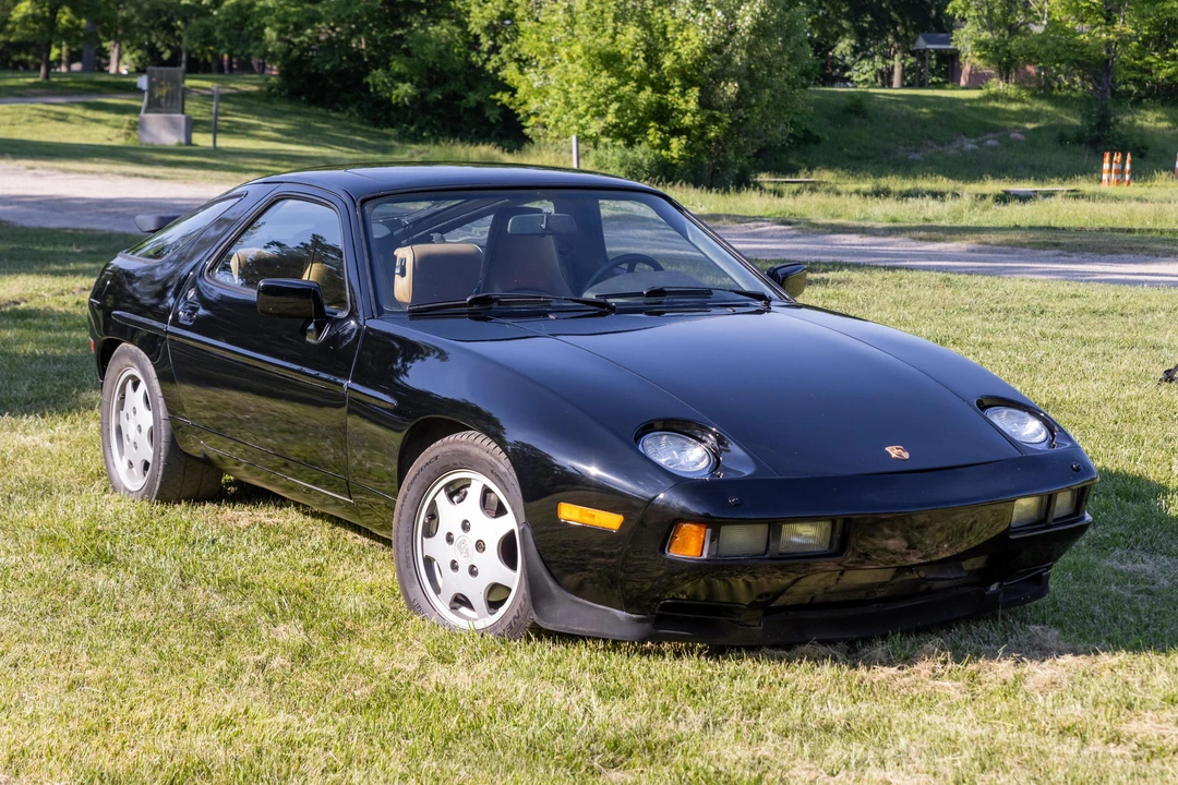 1988 Porsche 928 S4 - Image 12 of 31