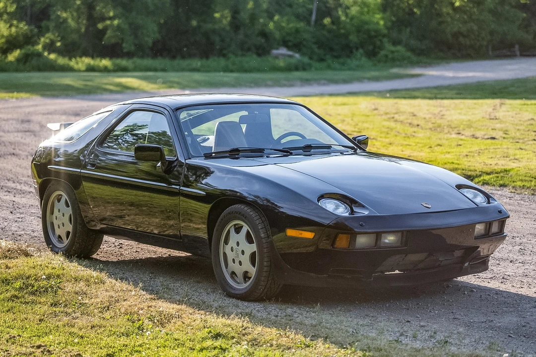 1988 Porsche 928 S4 - Image 11 of 31