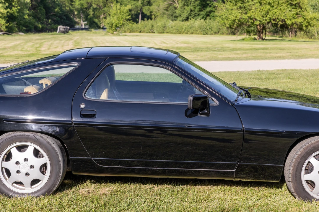 1988 Porsche 928 S4 - Image 27 of 31