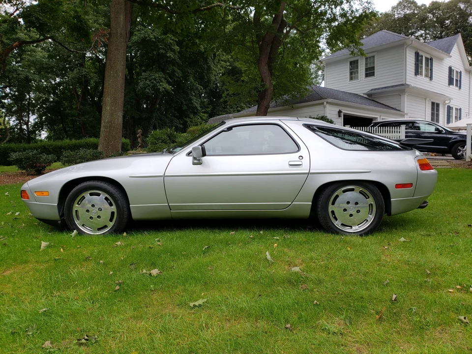 1988 Porsche 928 S4 - Image 9 of 31