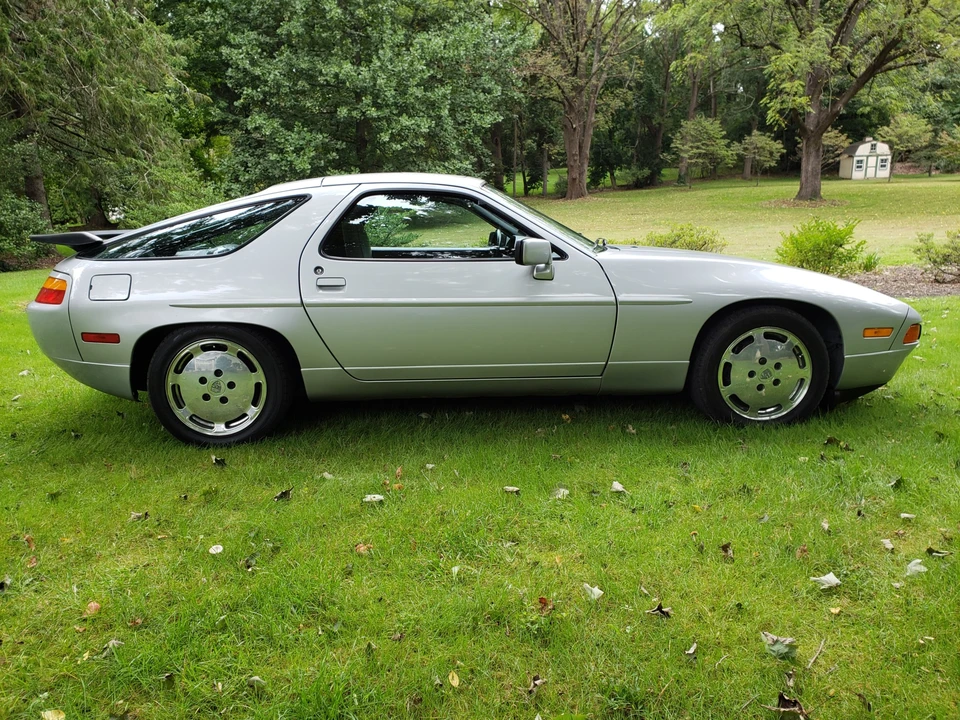 1988 Porsche 928 S4 - Image 18 of 31