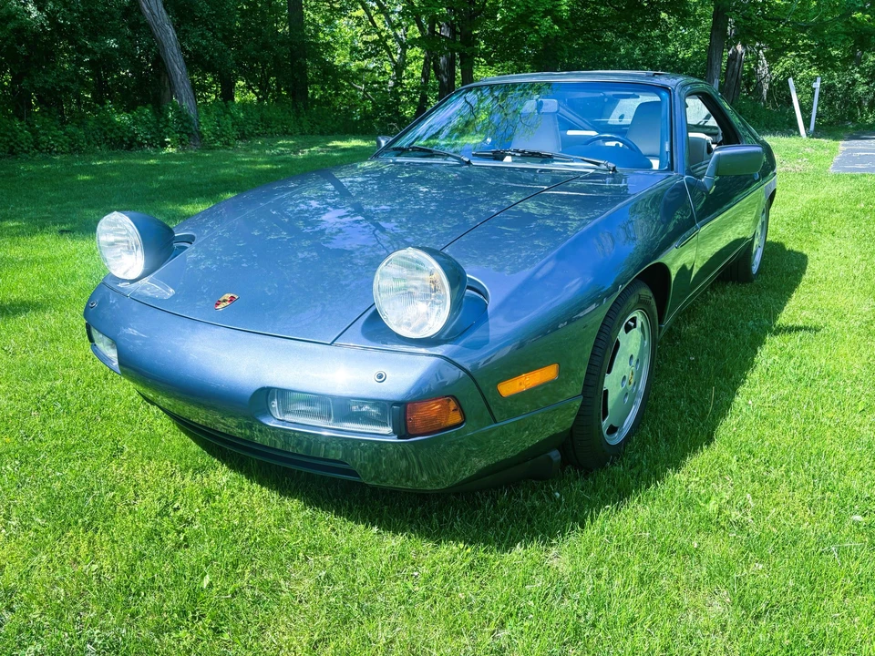 1988 Porsche 928 S4 - Image 2 of 31