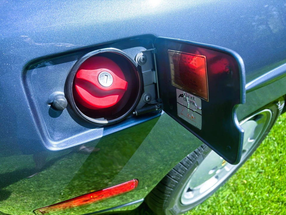 1988 Porsche 928 S4 - Image 16 of 31