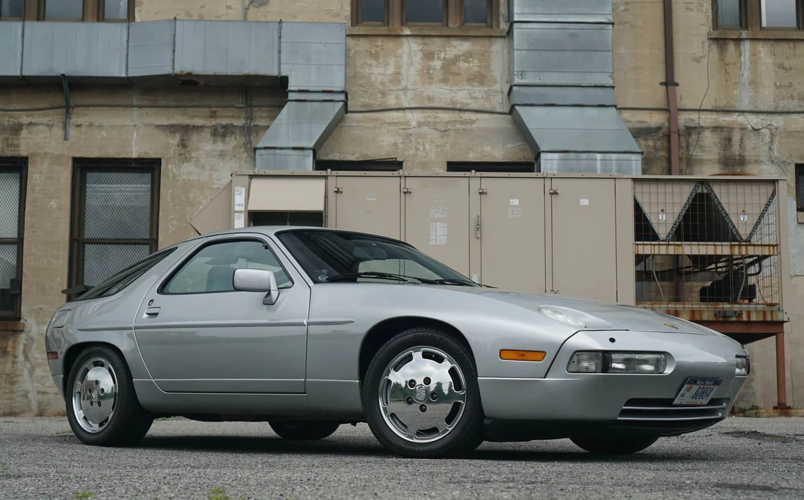 1988 Porsche 928 S4 - Image 16 of 31