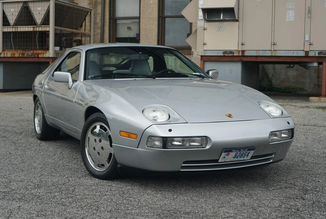 1988 Porsche 928 S4 - Image 18 of 31