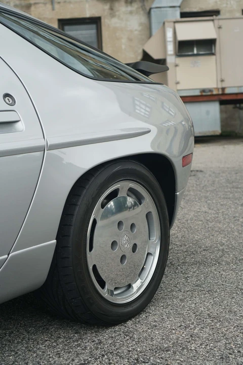 1988 Porsche 928 S4 - Image 22 of 31