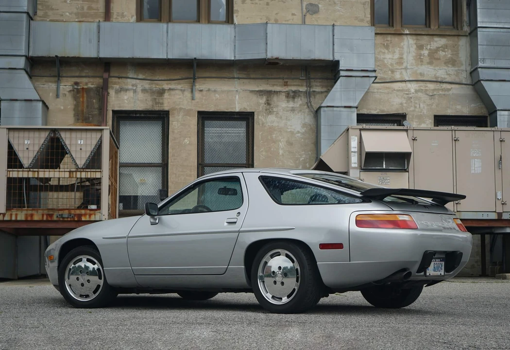 1988 Porsche 928 S4 - Image 5 of 31