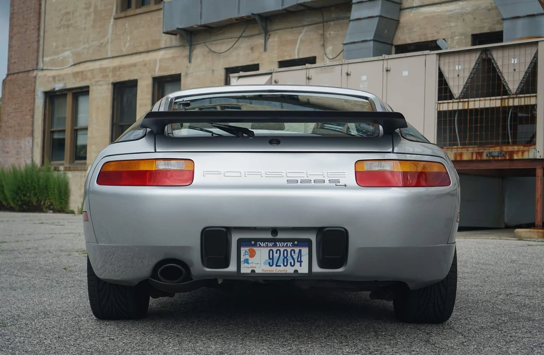 1988 Porsche 928 S4 - Image 9 of 31
