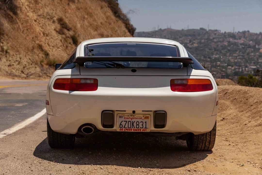 1988 Porsche 928 S4 - Image 7 of 31