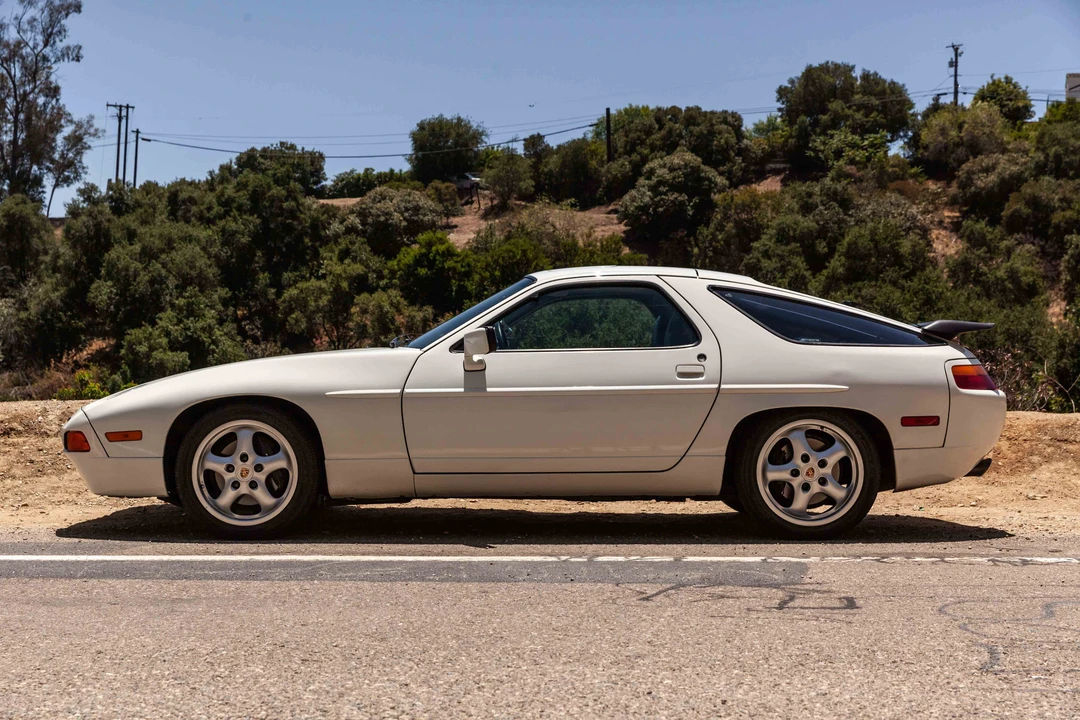 1988 Porsche 928 S4 - Image 4 of 31
