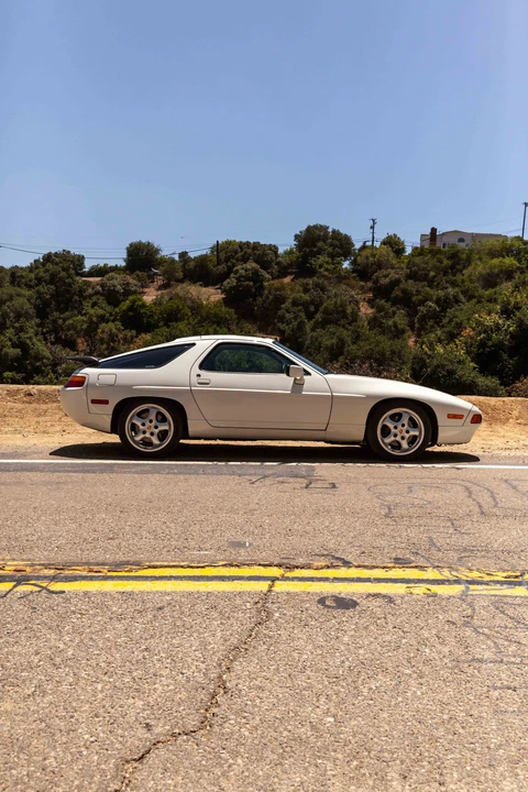 1988 Porsche 928 S4 - Image 11 of 31