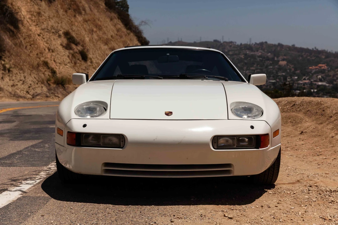 1988 Porsche 928 S4 - Image 13 of 31