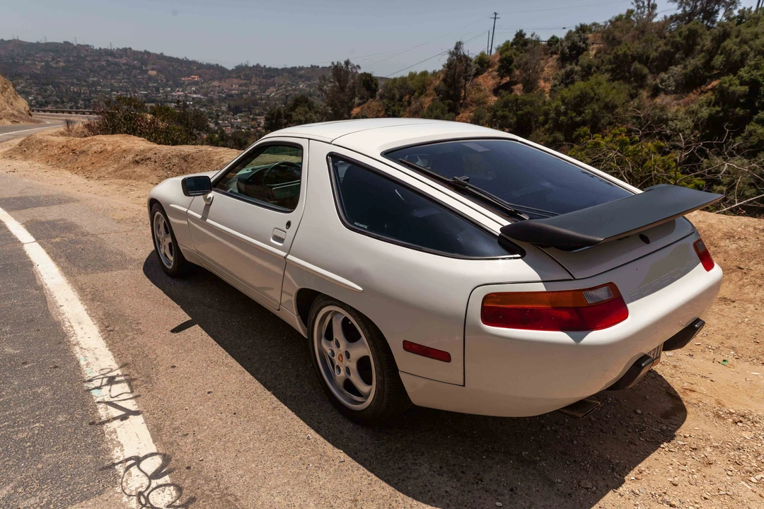 1988 Porsche 928 S4 - Image 6 of 31