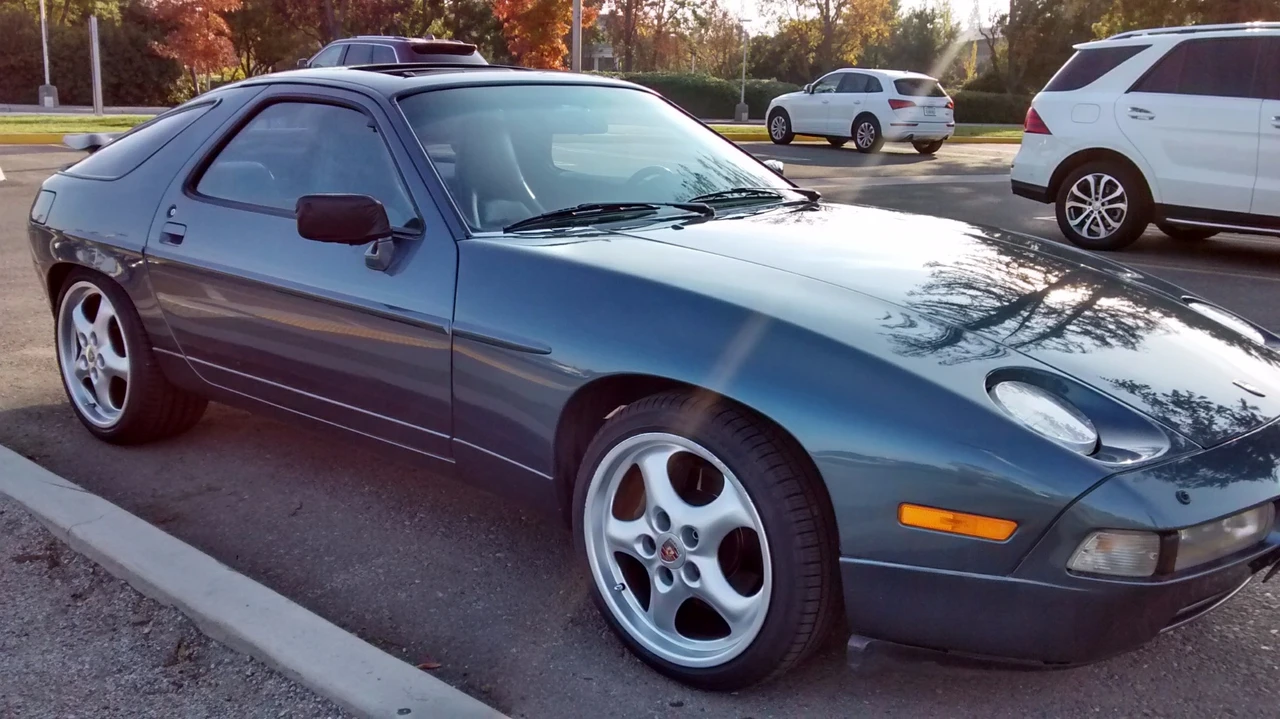1988 Porsche 928 S4 - Image 6 of 31