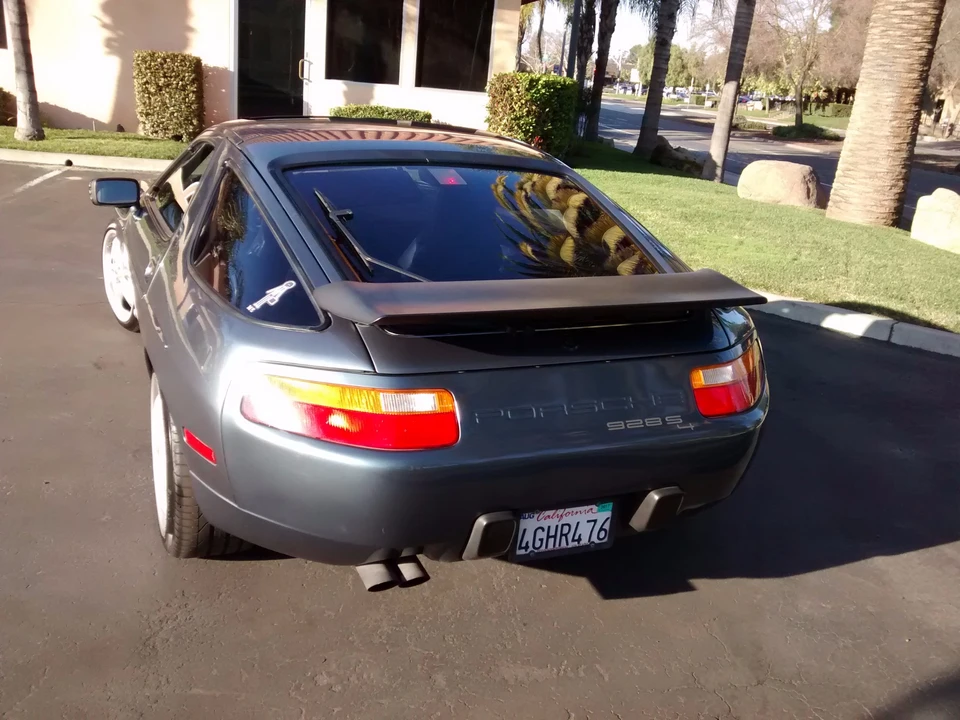 1988 Porsche 928 S4 - Image 17 of 31