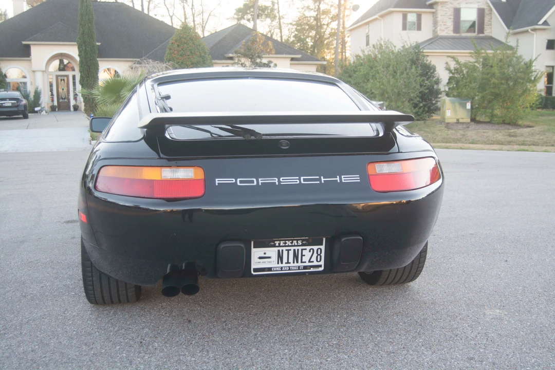 1988 Porsche 928 S4 - Image 7 of 31