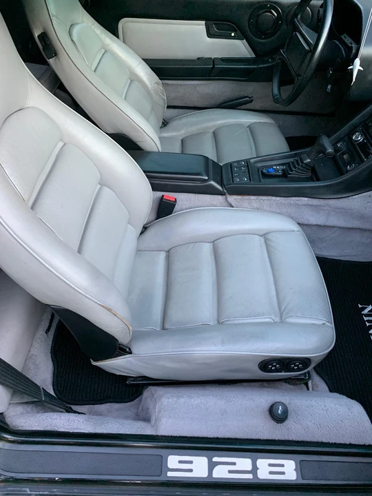 1988 Porsche 928 S4 - Image 29 of 31