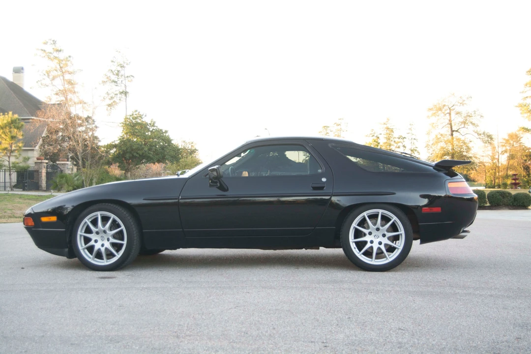 1988 Porsche 928 S4 - Image 5 of 31