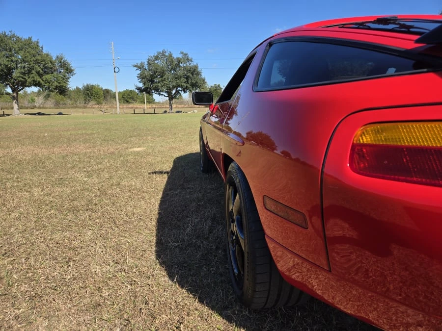 1988 Porsche 928 S4 - Image 7 of 10