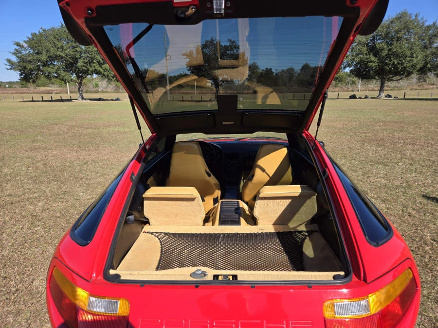 1988 Porsche 928 S4 - Image 9 of 10