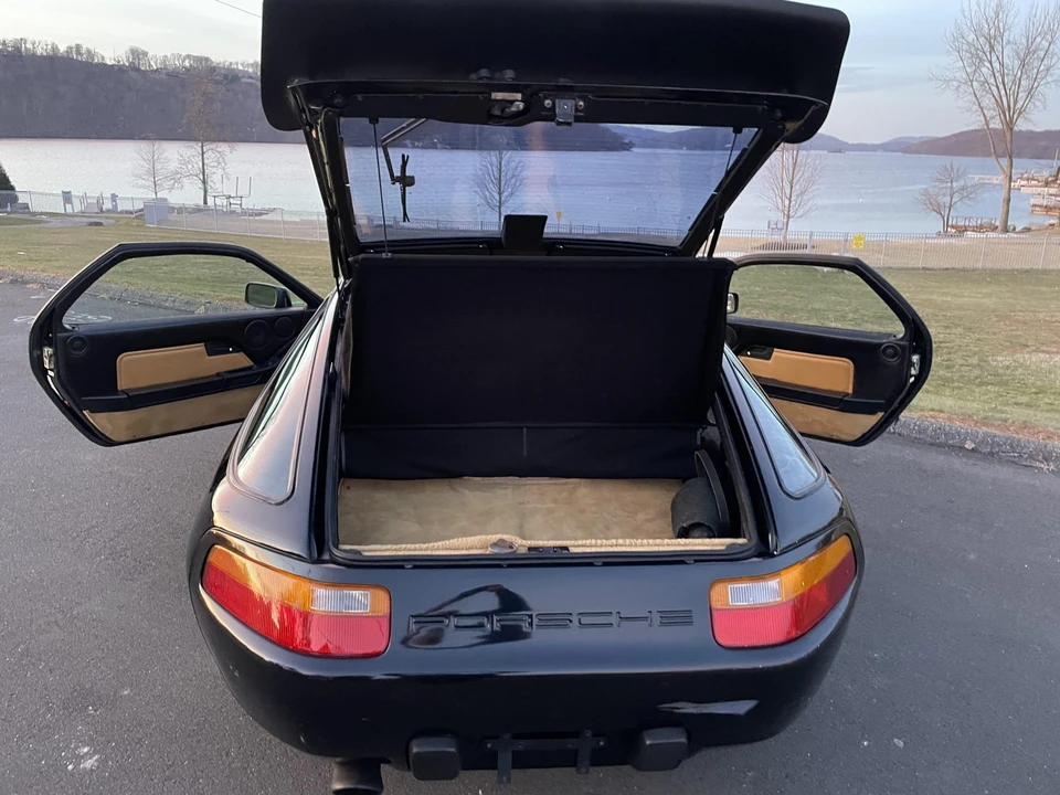 1988 Porsche 928 S4 - Image 12 of 31