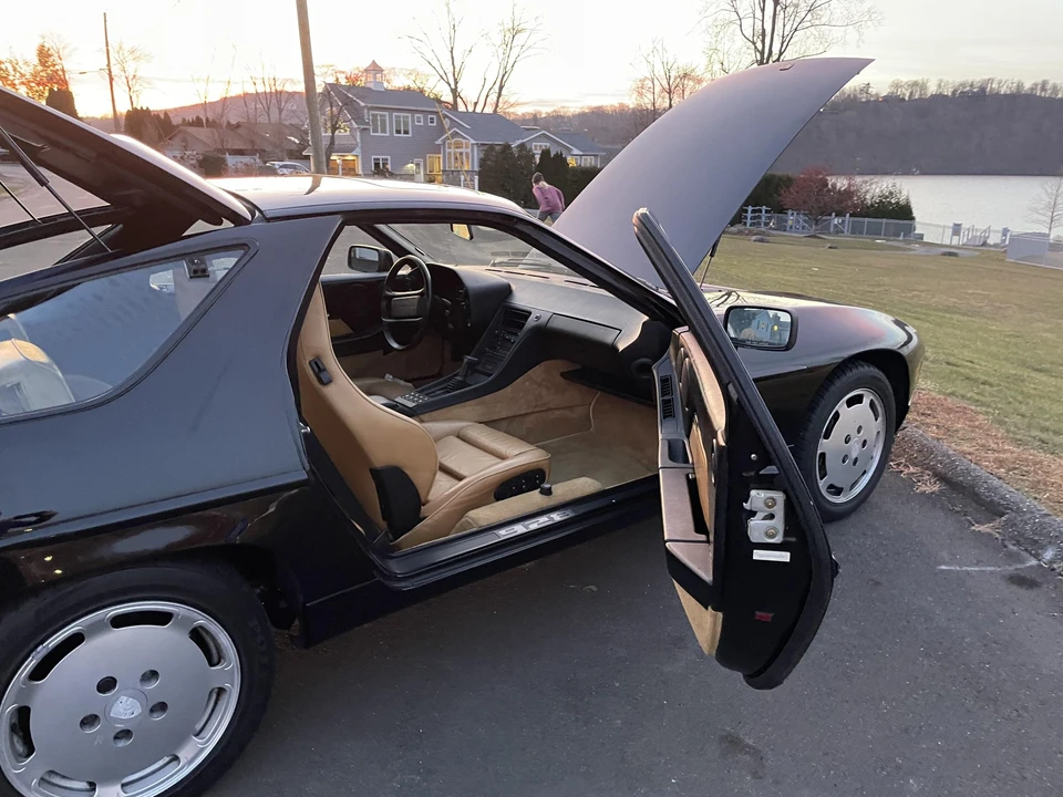 1988 Porsche 928 S4 - Image 15 of 31